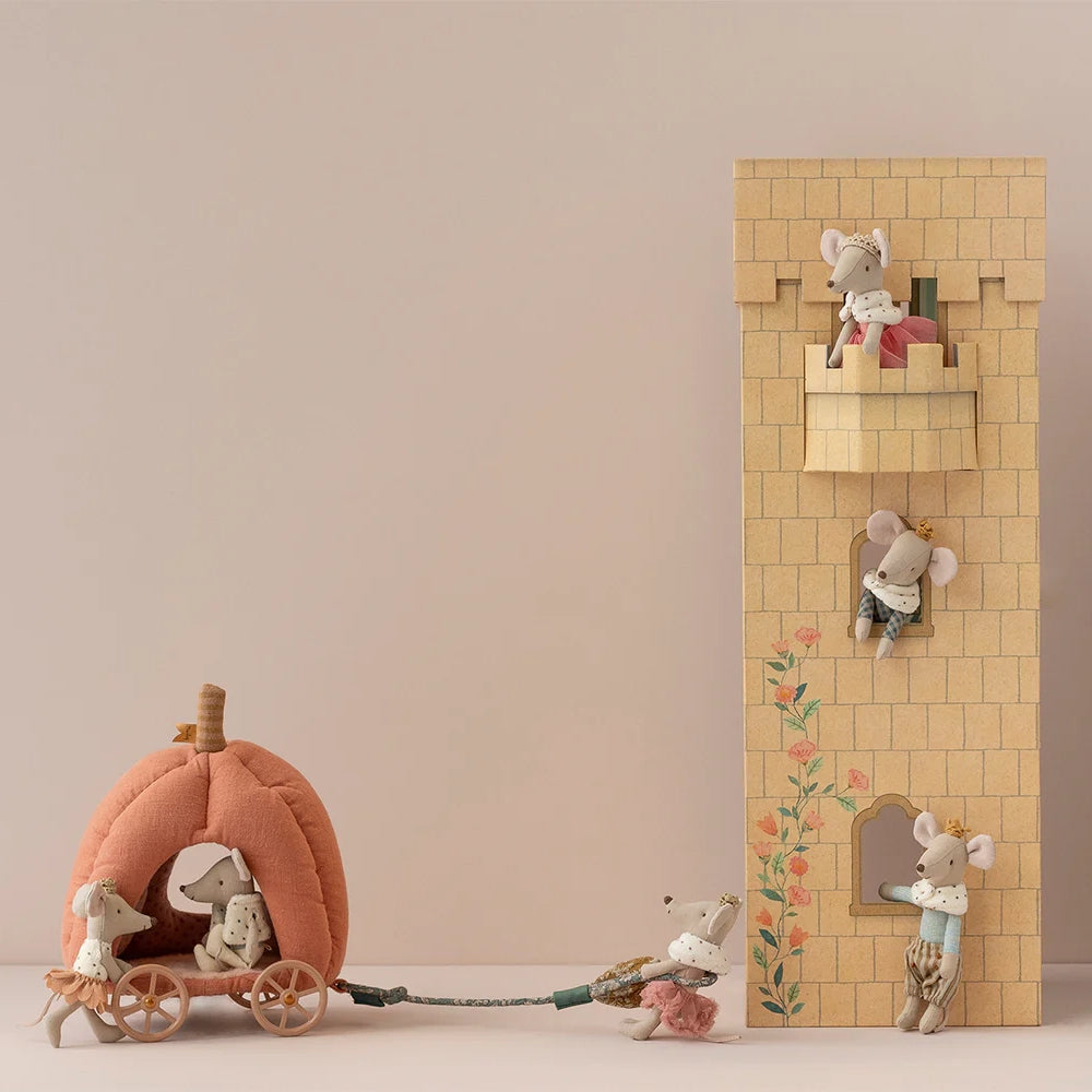 Pumpkin carriage, Mouse