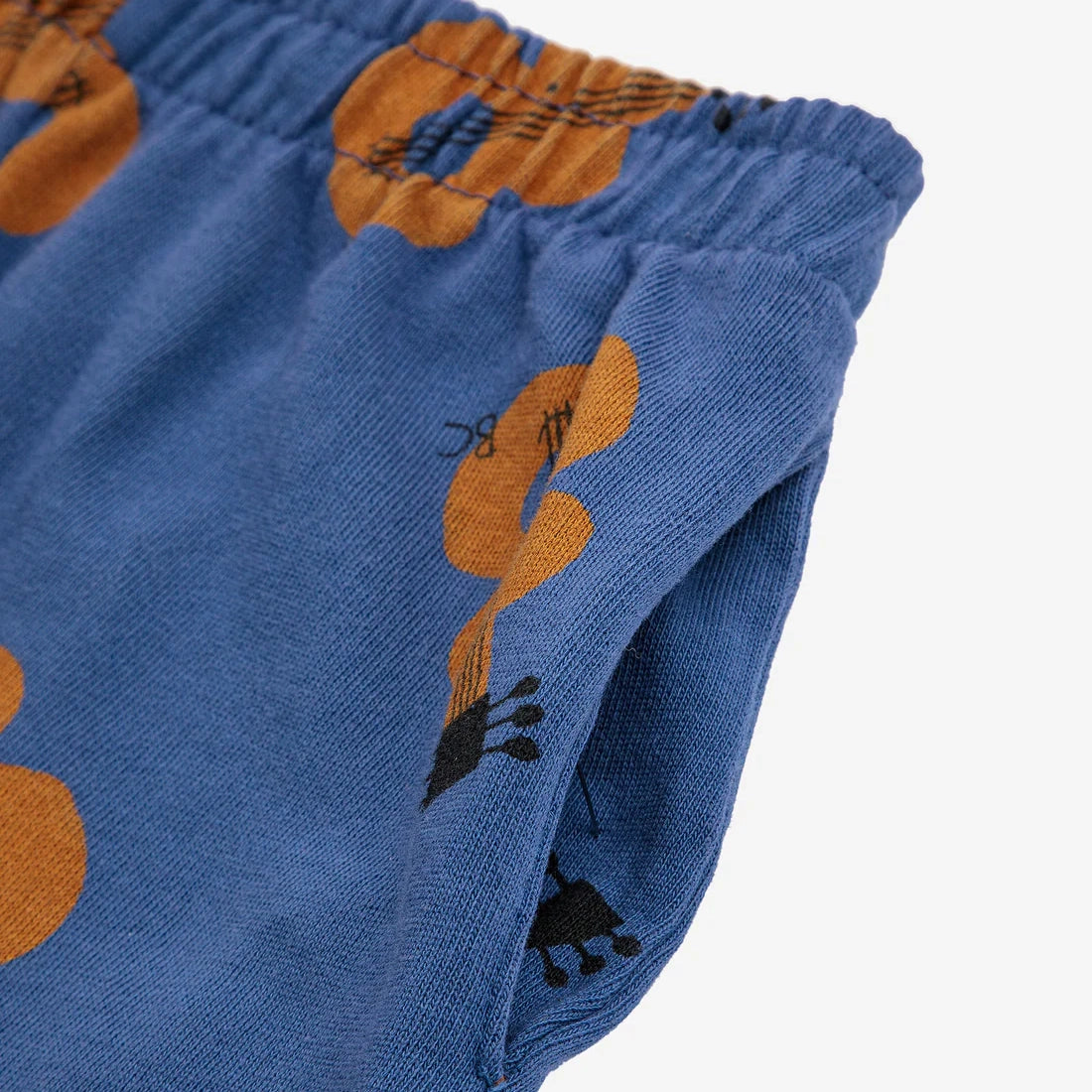 Acoustic Guitar all over bermuda shorts