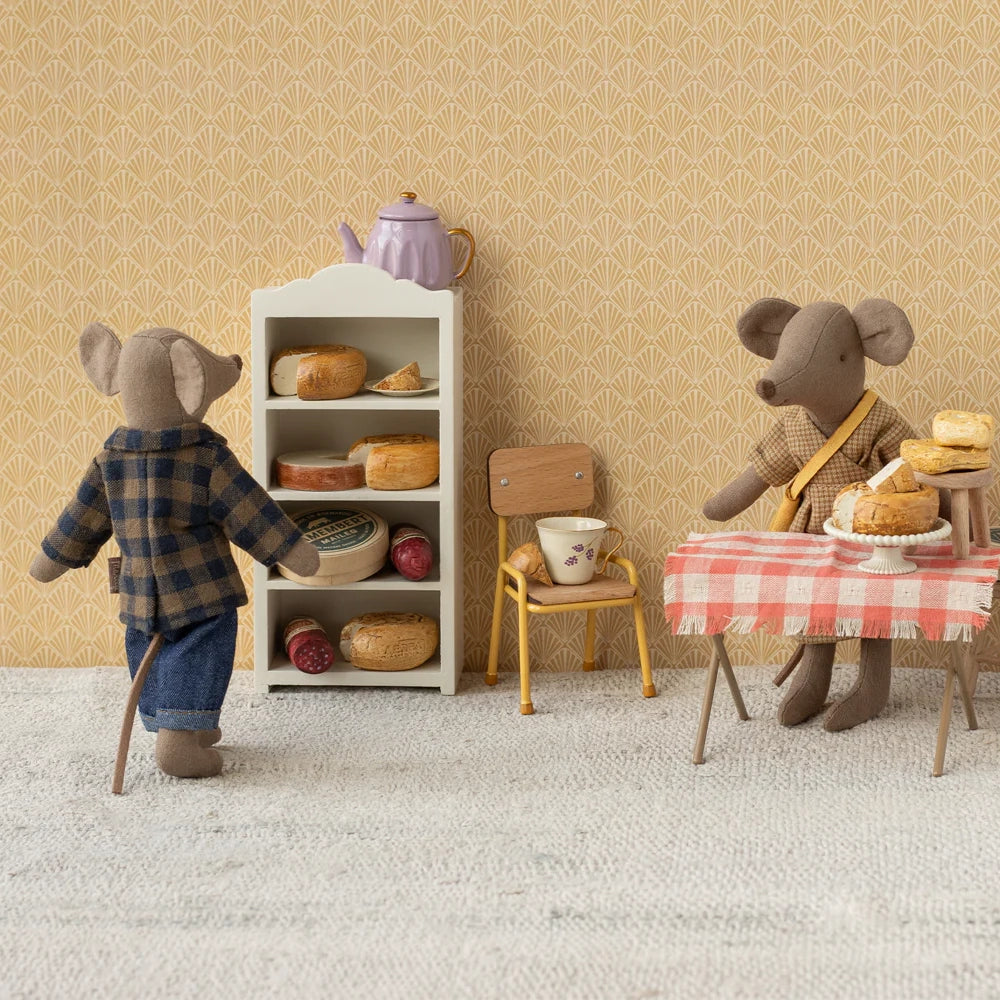 Brown checked shirt and pants, Dad mouse