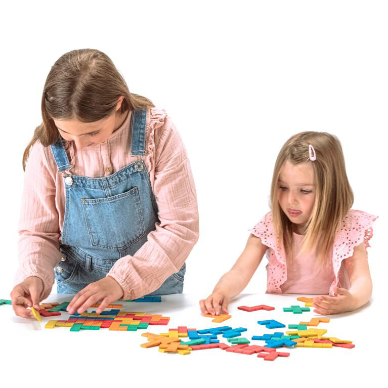 Pentominoes in 5 colors (60 pieces)