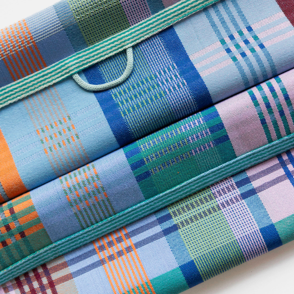 #45C tea towel wild weave