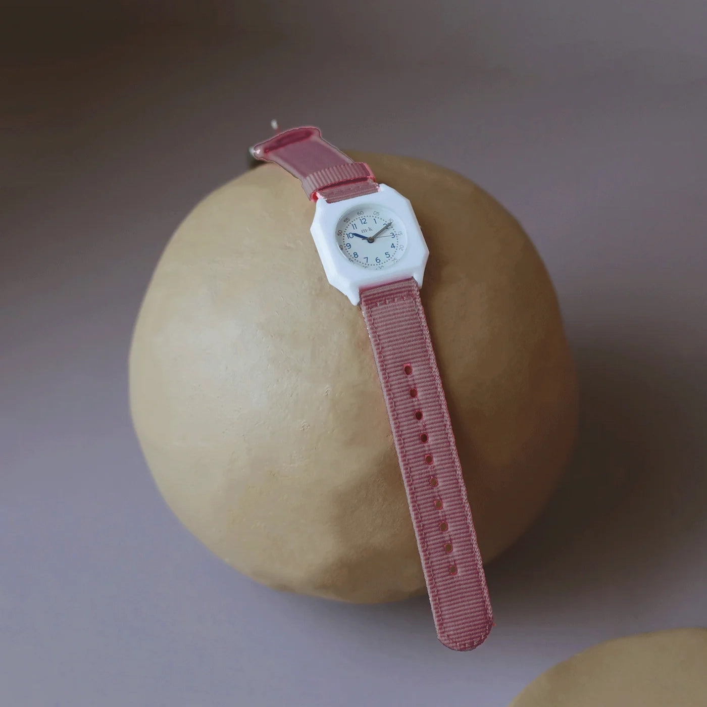 Kid watch - Basics (Available in 3 colors)