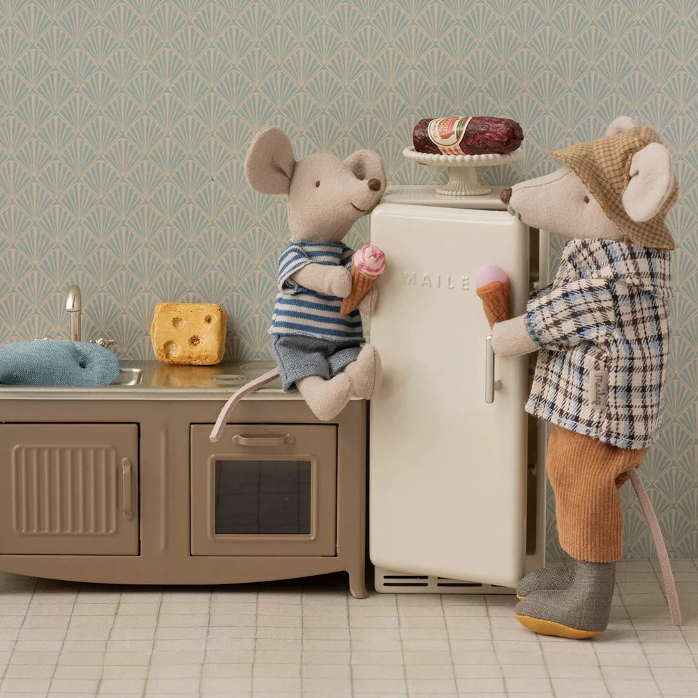 Fridge, Mouse - Off white