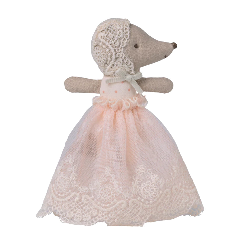 Baby mouse in gown - Powder