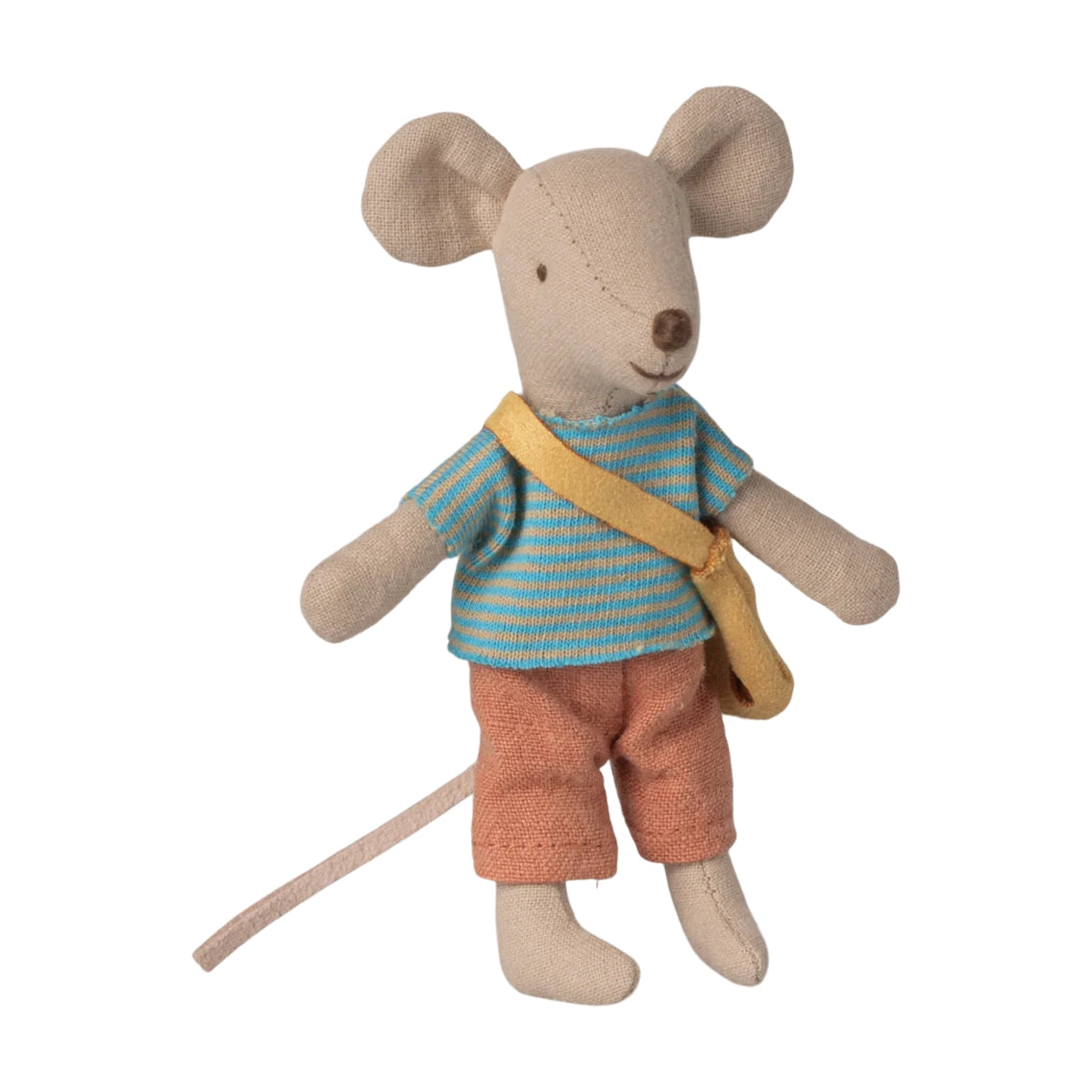 Little brother mouse with bag