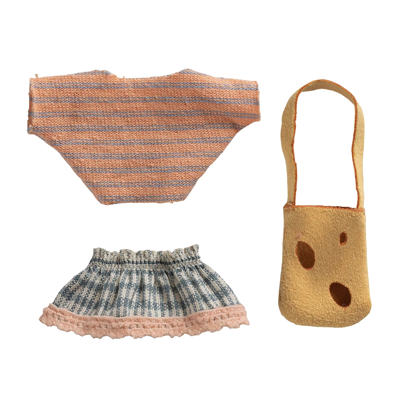 Clothes and bag, Little sister mouse