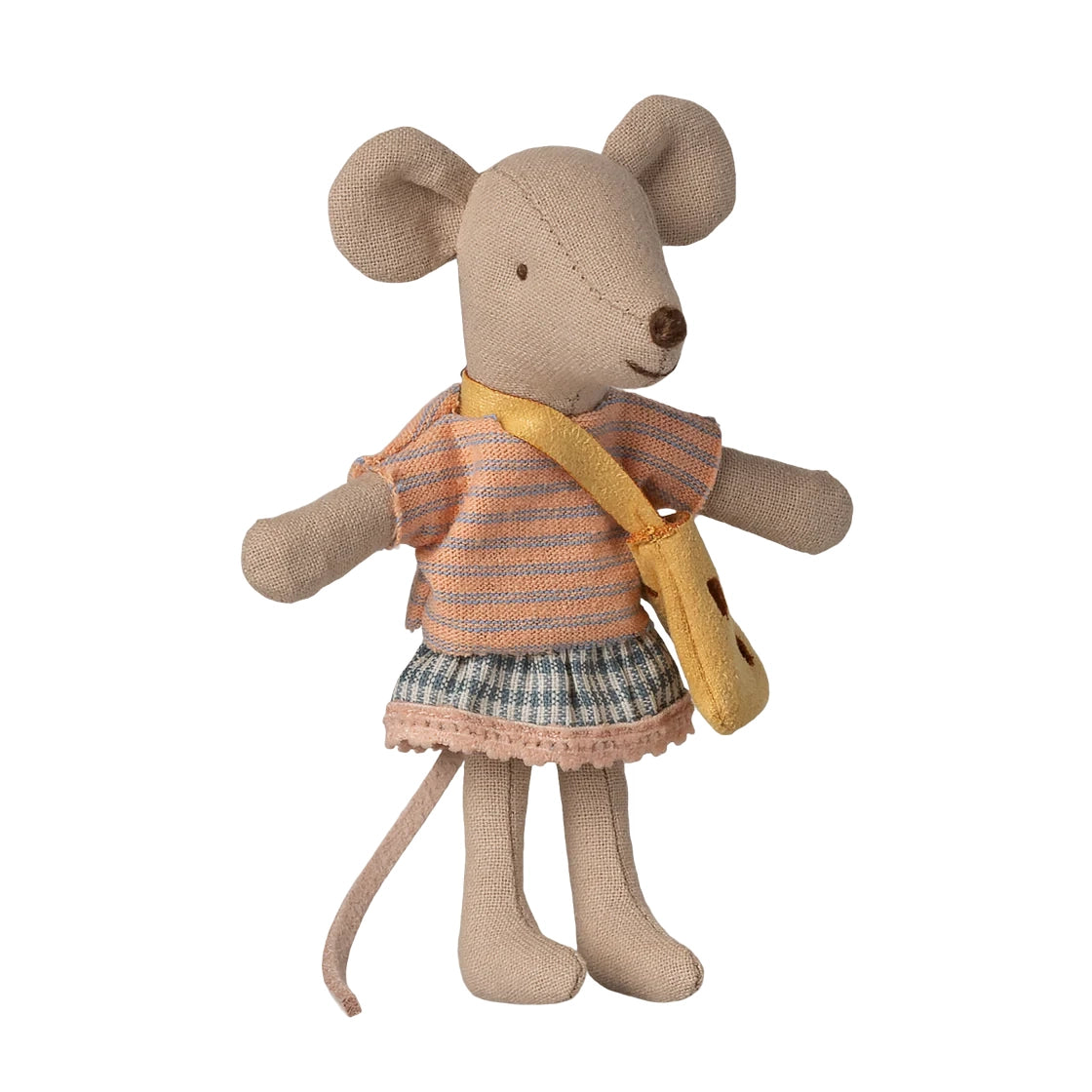 Little sister mouse with bag
