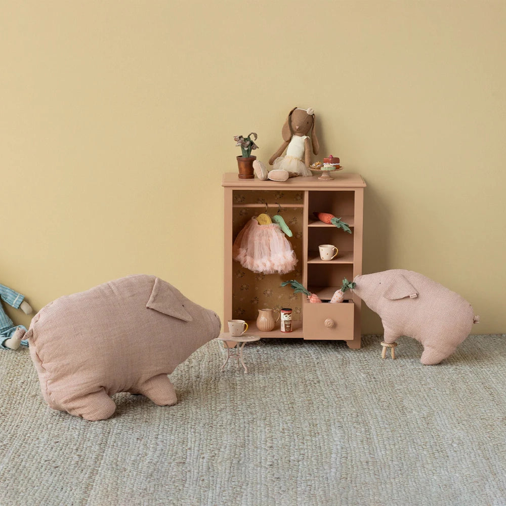 Polly pork, Small