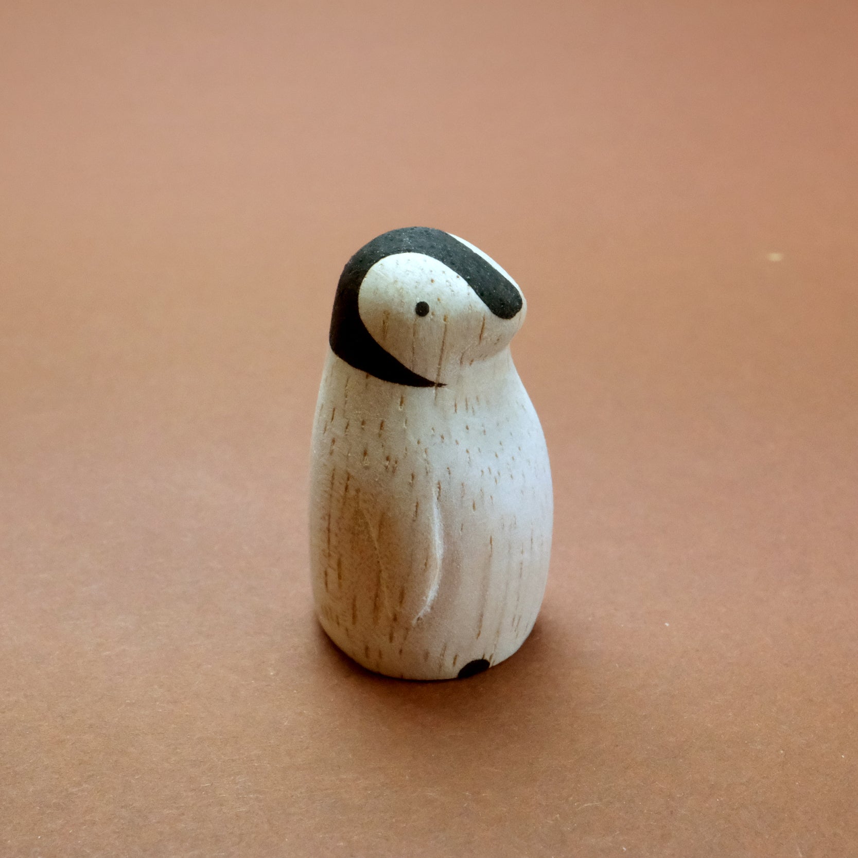 Pole pole wooden wild & exotic animals