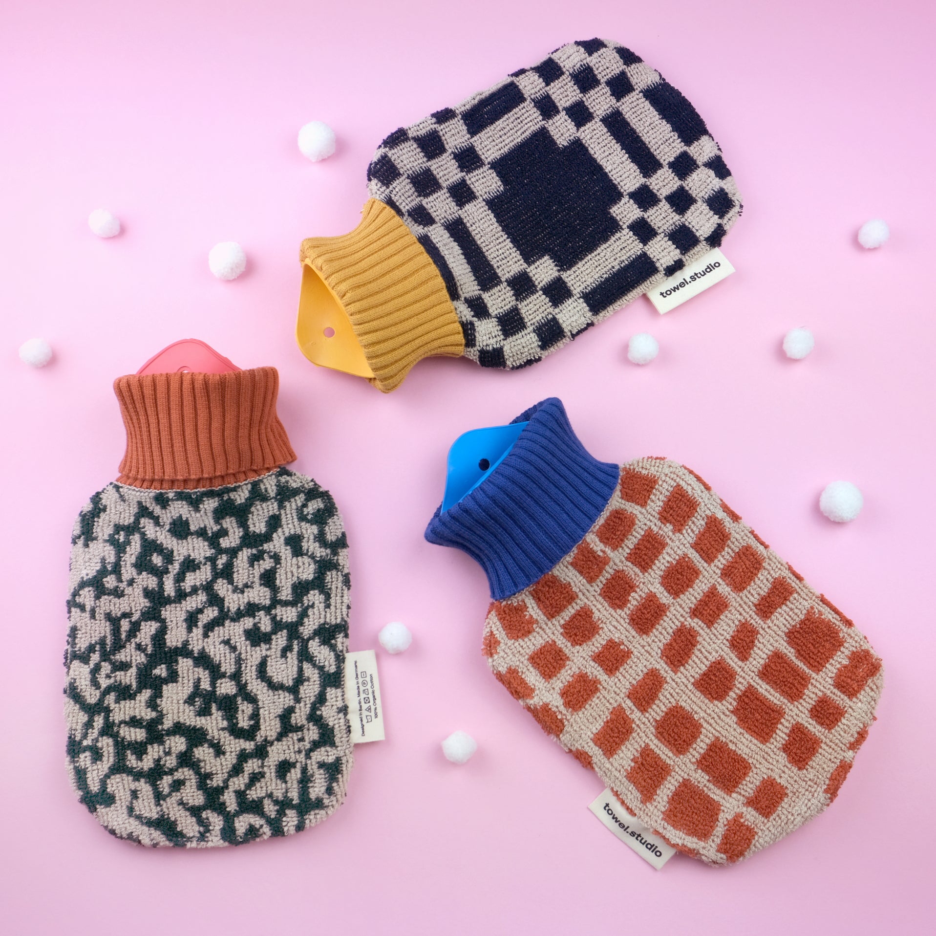 Bold Grid Hot Water Bottle | Barn | Small – 0,8 L