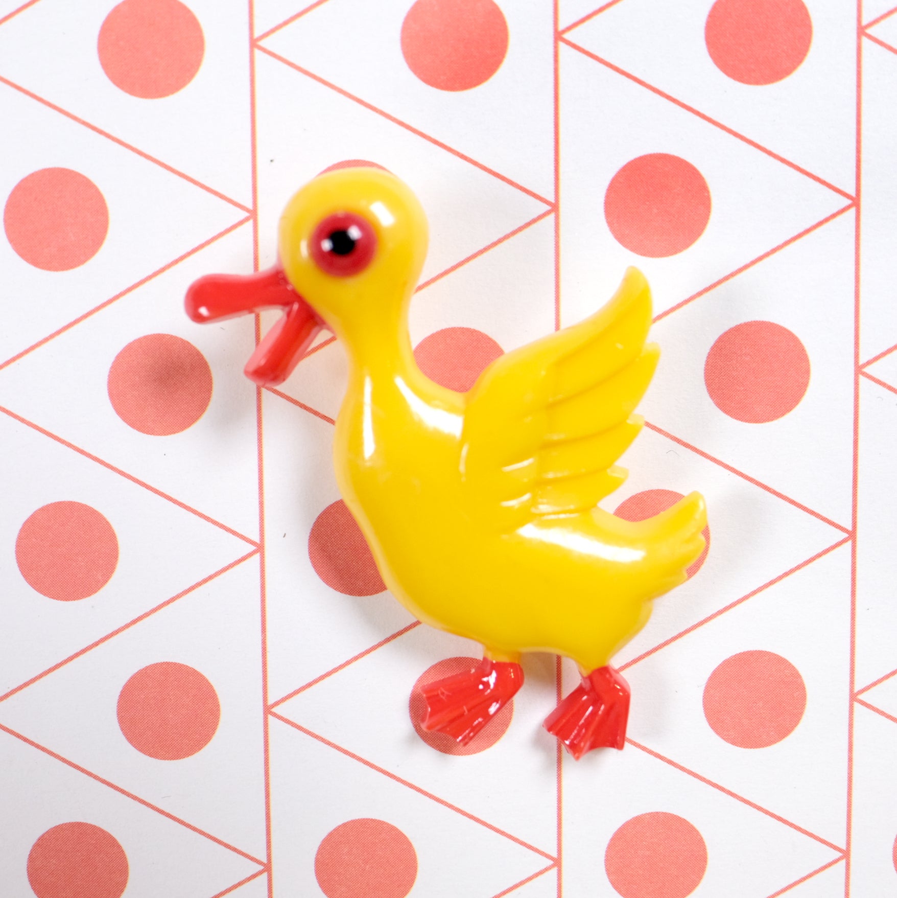 Vintage hand-paint pin - Duck