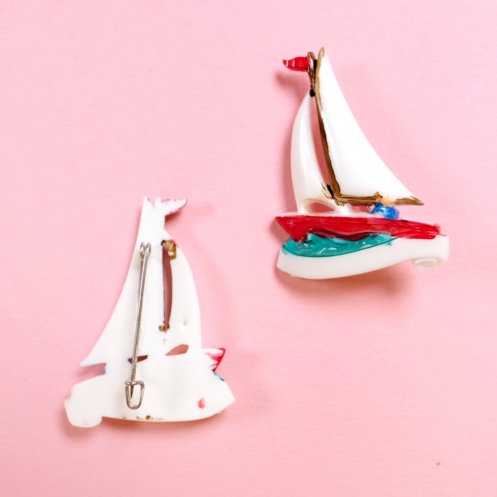 Vintage hand-paint pin - Sailboat