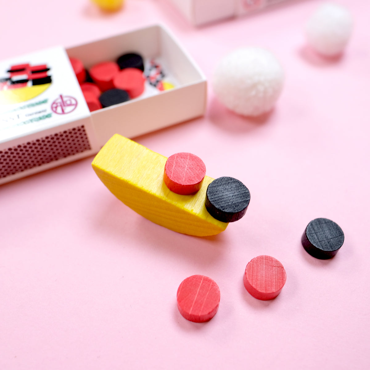 Mini-Balancierspiel in der Streichholzschachtel