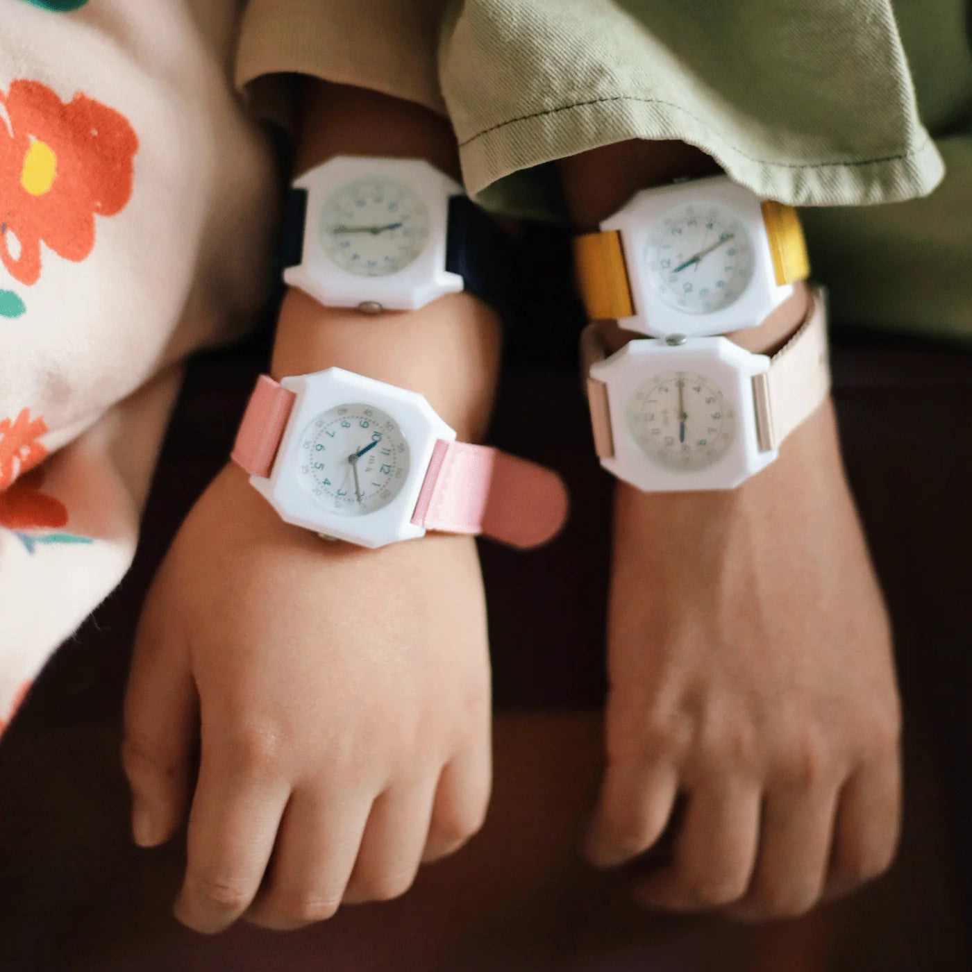 Kid watch - Basics (Available in 3 colors)