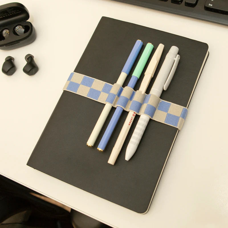 BLUE PEN HOLDER BOOK BAND