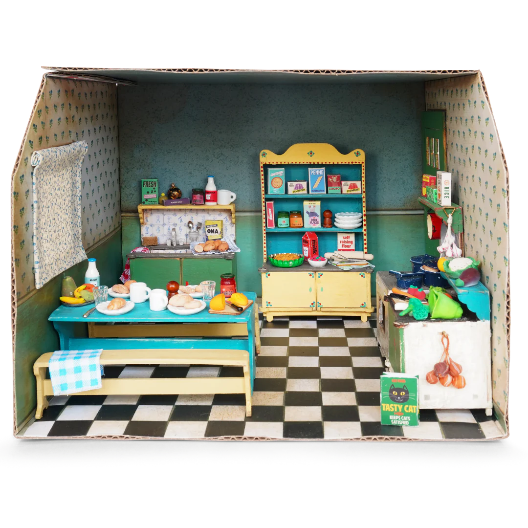 CARDBOARD ROOM KITCHEN