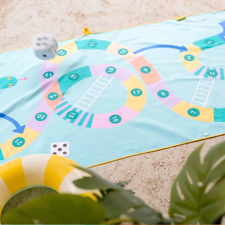 Play Towel: Snakes & ladders