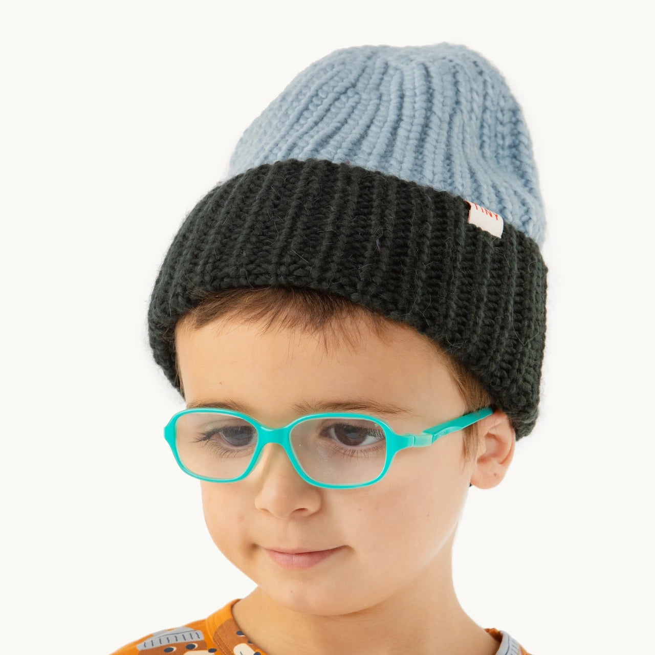 COLOR BLOCK BEANIE