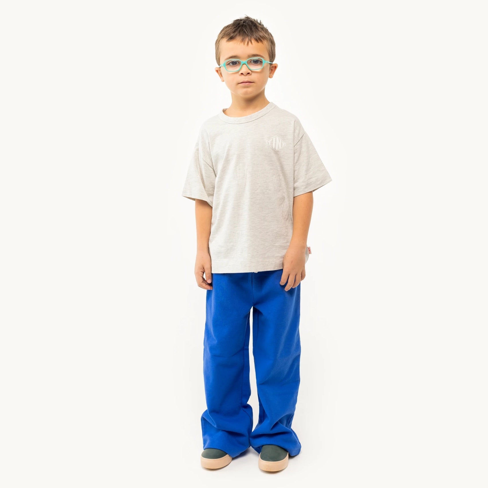 SOLID STRAIGHT JOGGER (Available in 2 colors)