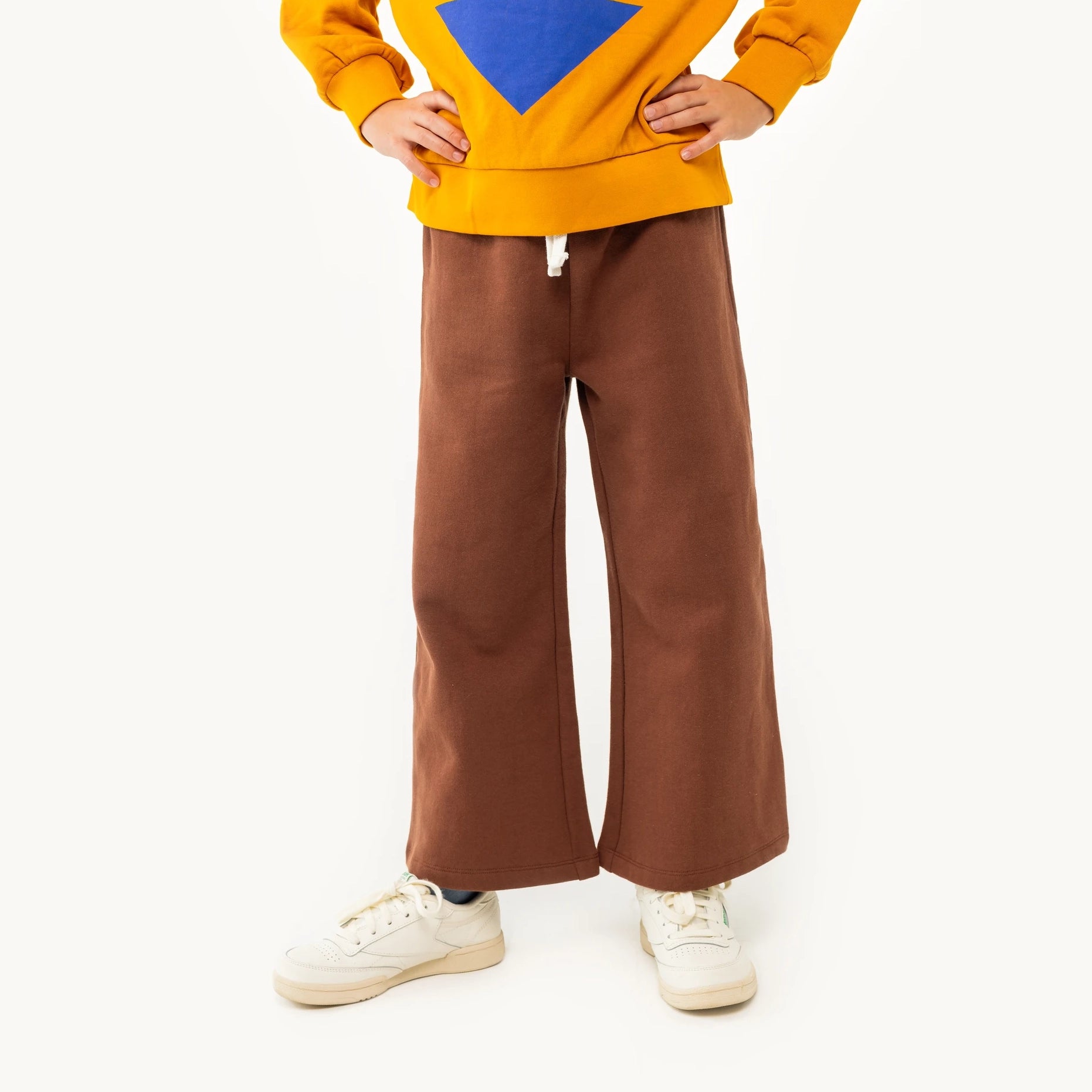 SOLID STRAIGHT JOGGER (Available in 2 colors)