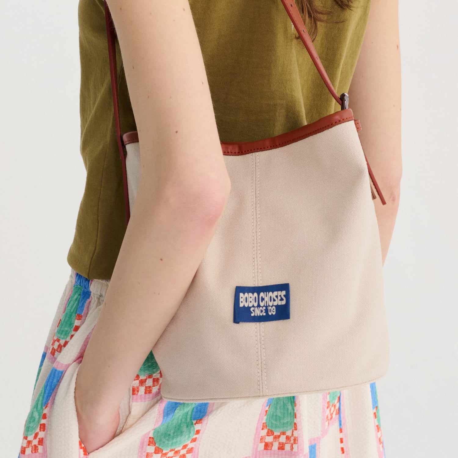Canvas bucket bag