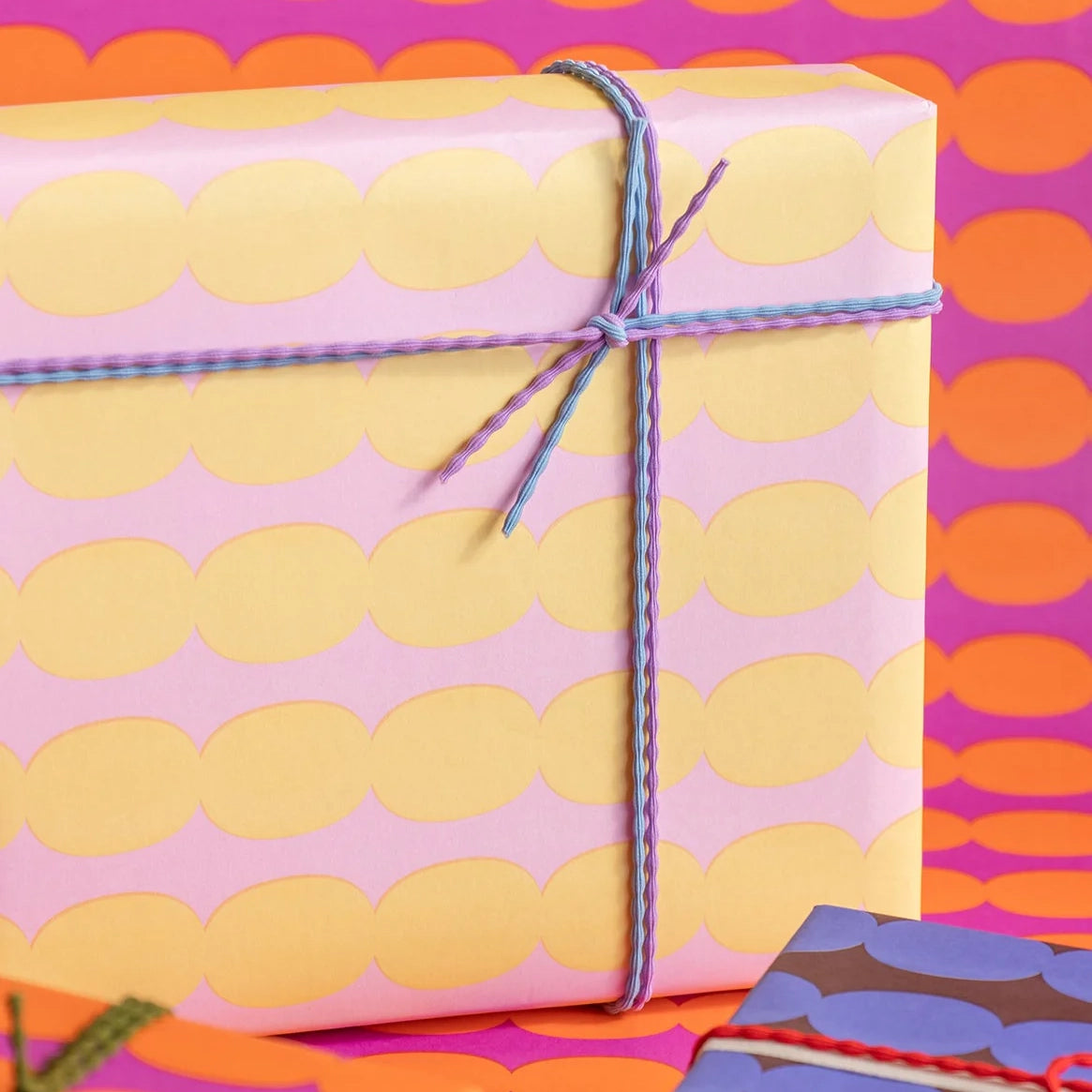 Elastisches Geschenkband auf Rolle - Pebble Lilac 50 m