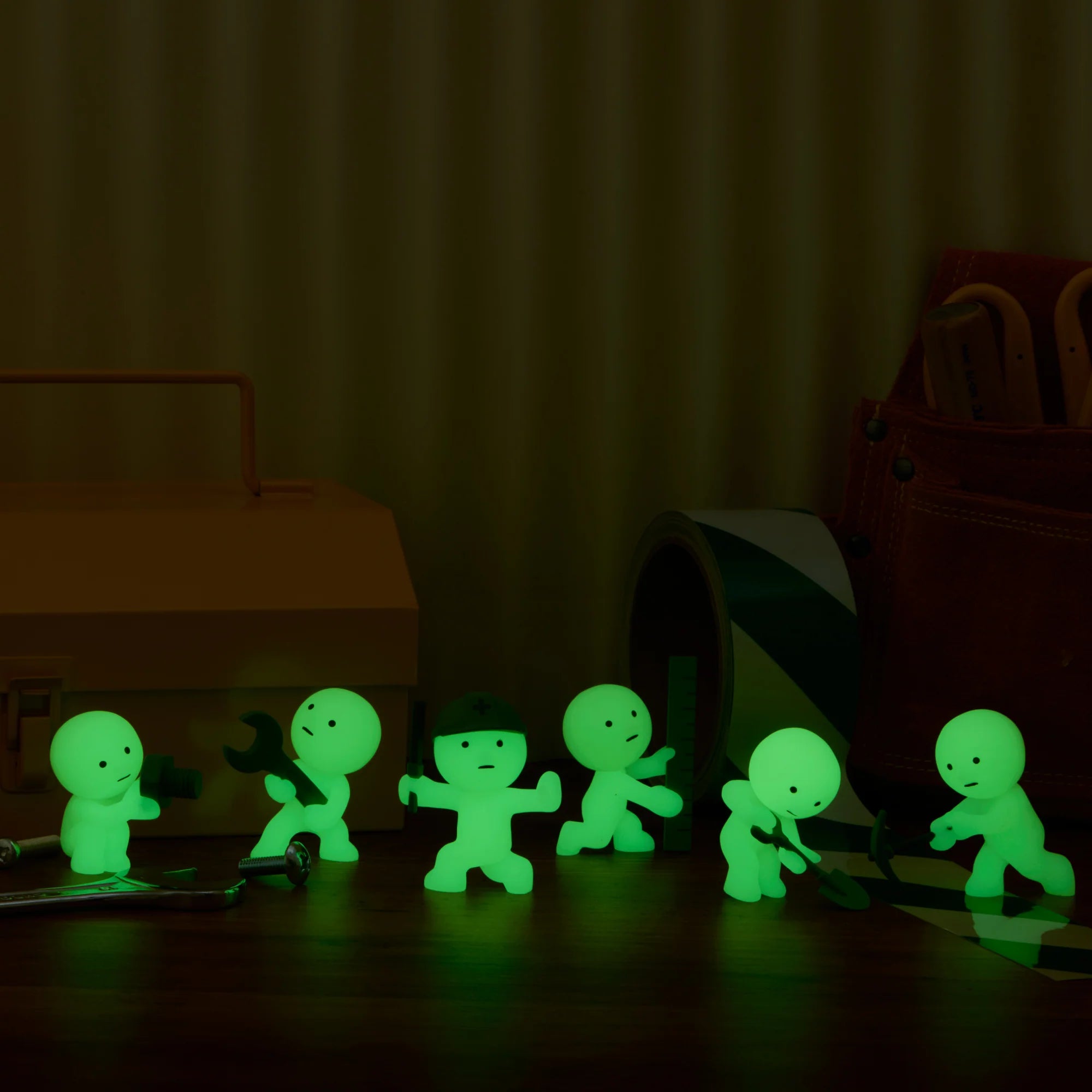 Smiski GLOW IN THE DARK (Blindbox) - Under Construction