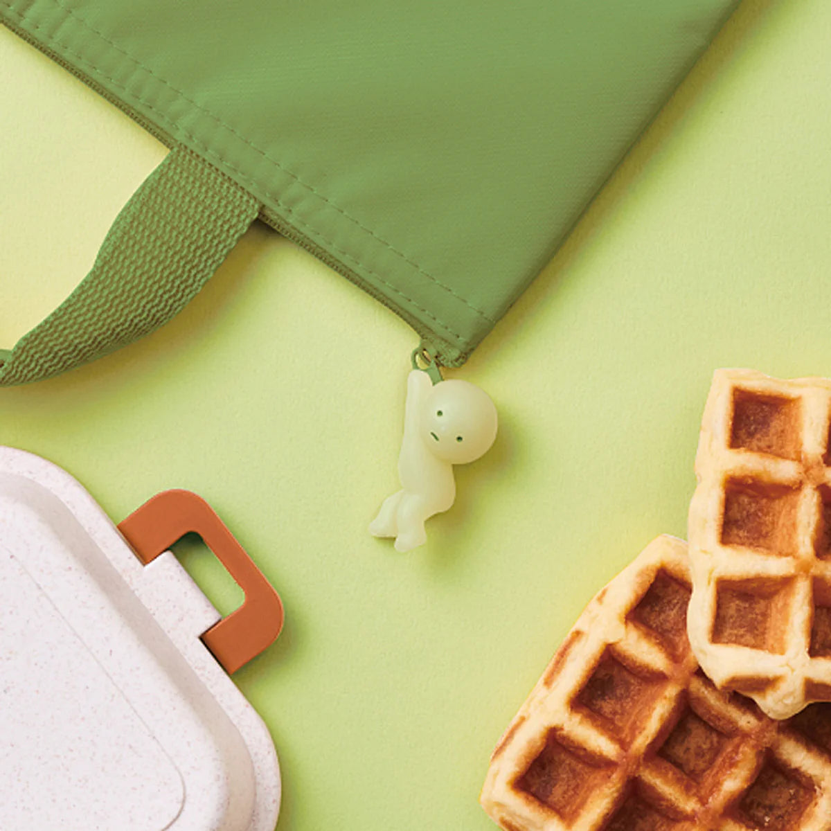 Smiski Zipper Bite (Available in 4 styles)