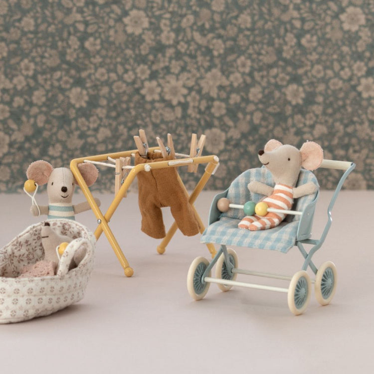 Drying rack, mouse