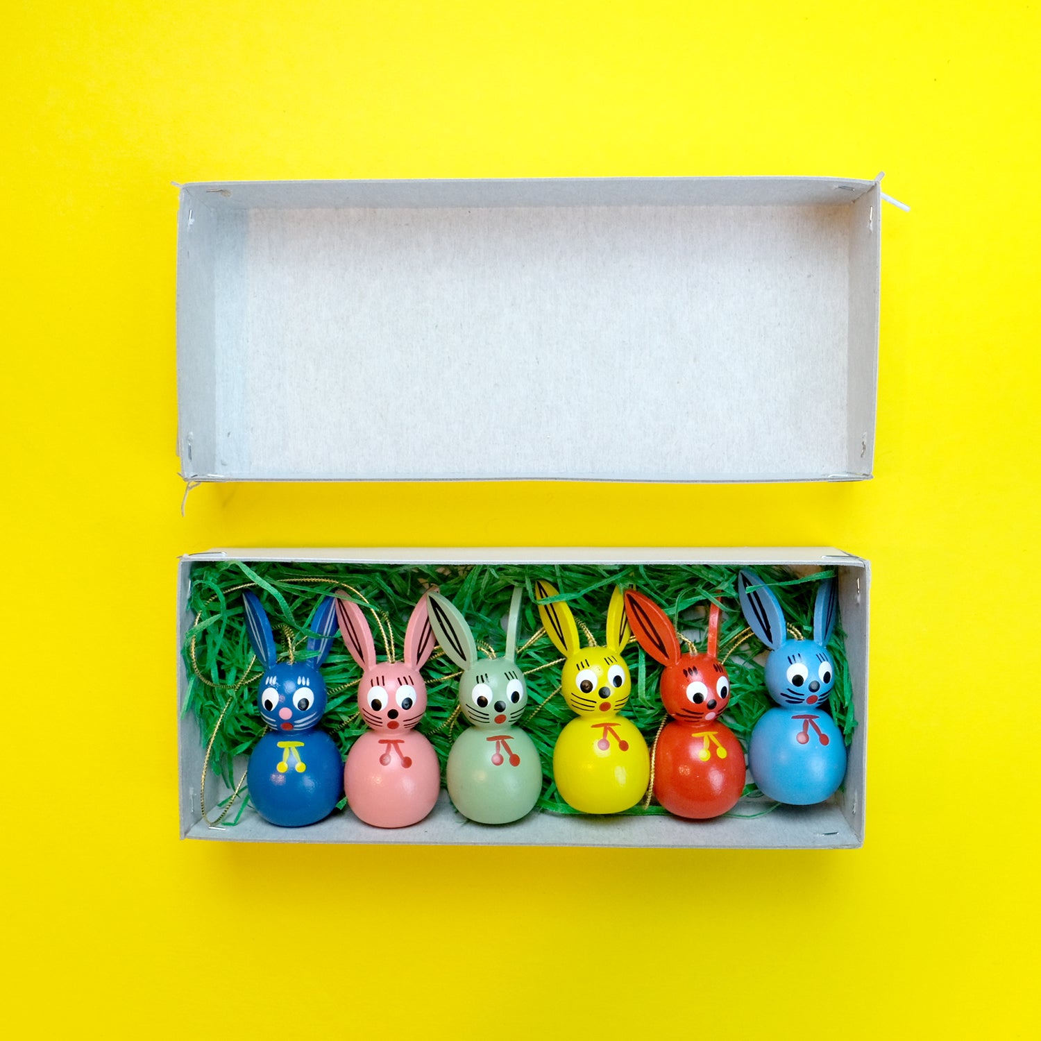 Ornament colorful rabbits  (set of 6 rabbits)