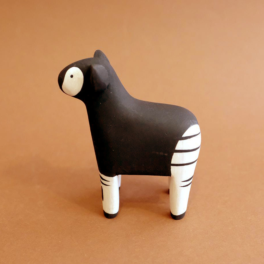 Pole pole wooden wild & exotic animals