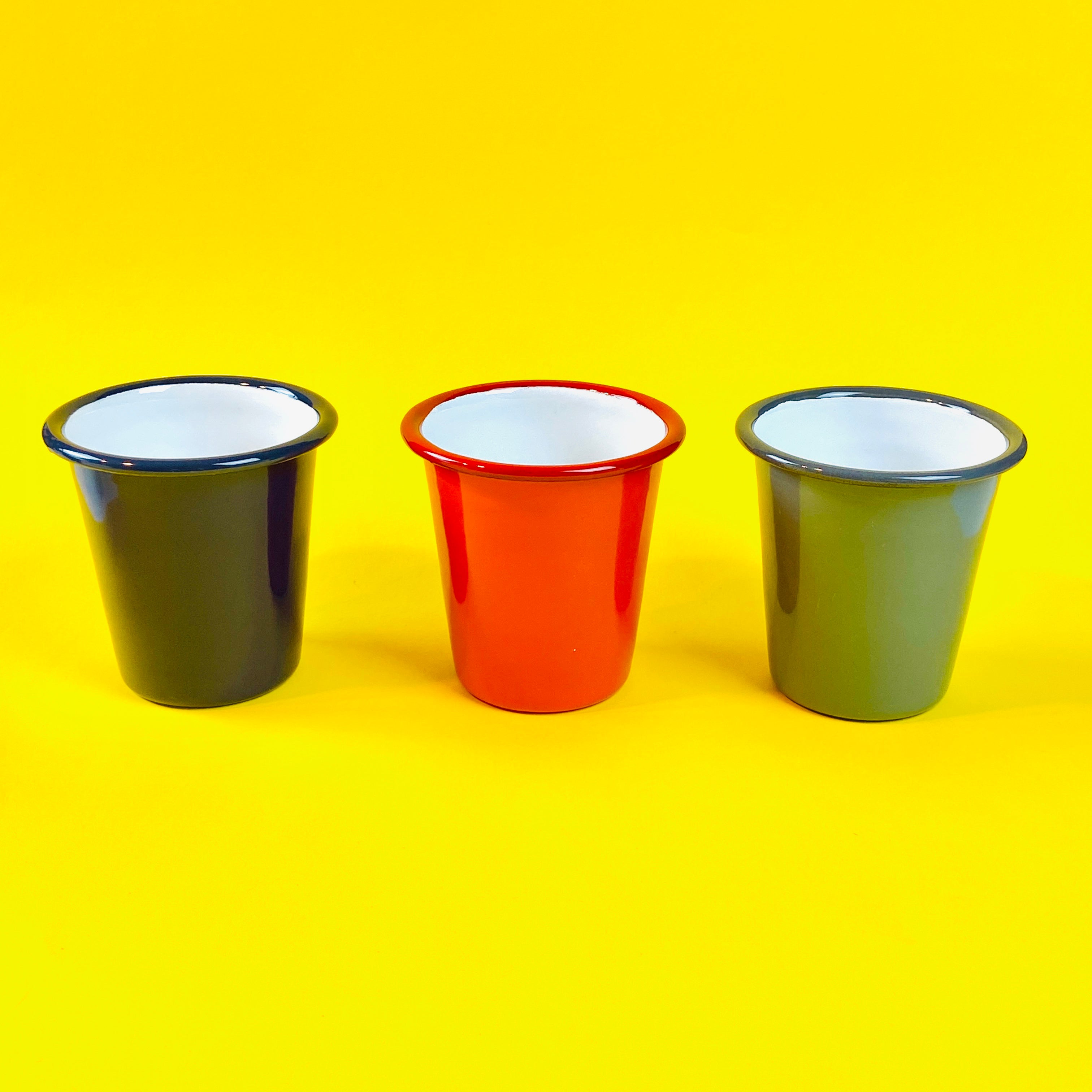 Coloured enamel tumbler