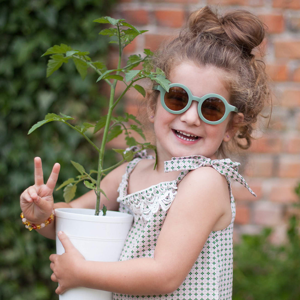 Sustainable kids sunglasses