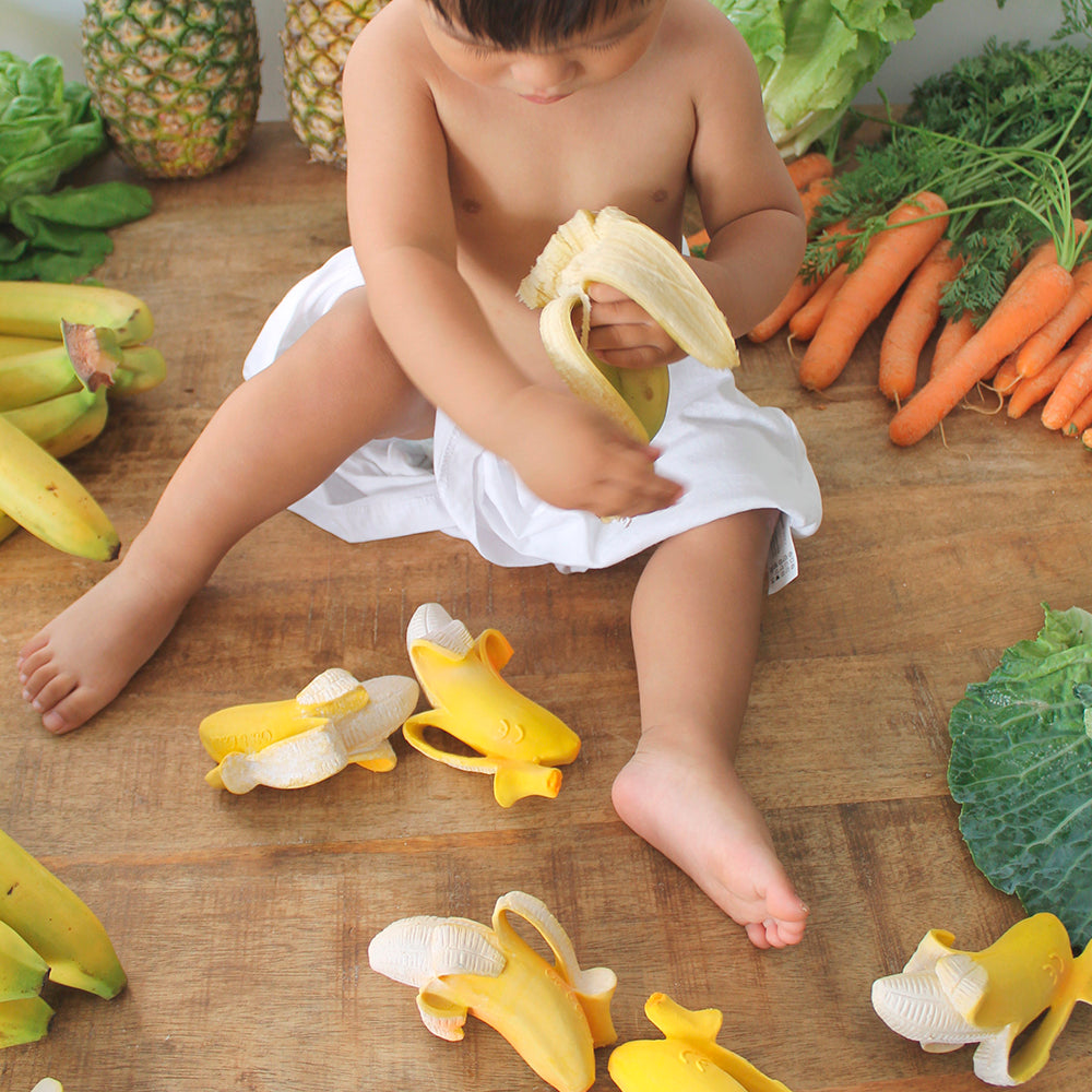 Banana baby toy - Summer Made