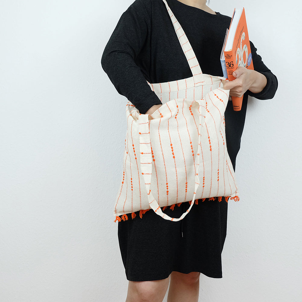 Tote bag with small orange fringes - Summer Made