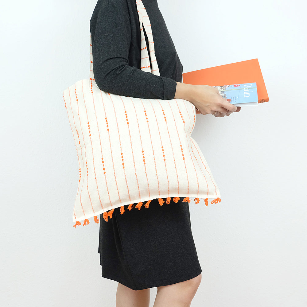 Tote bag with small orange fringes - Summer Made