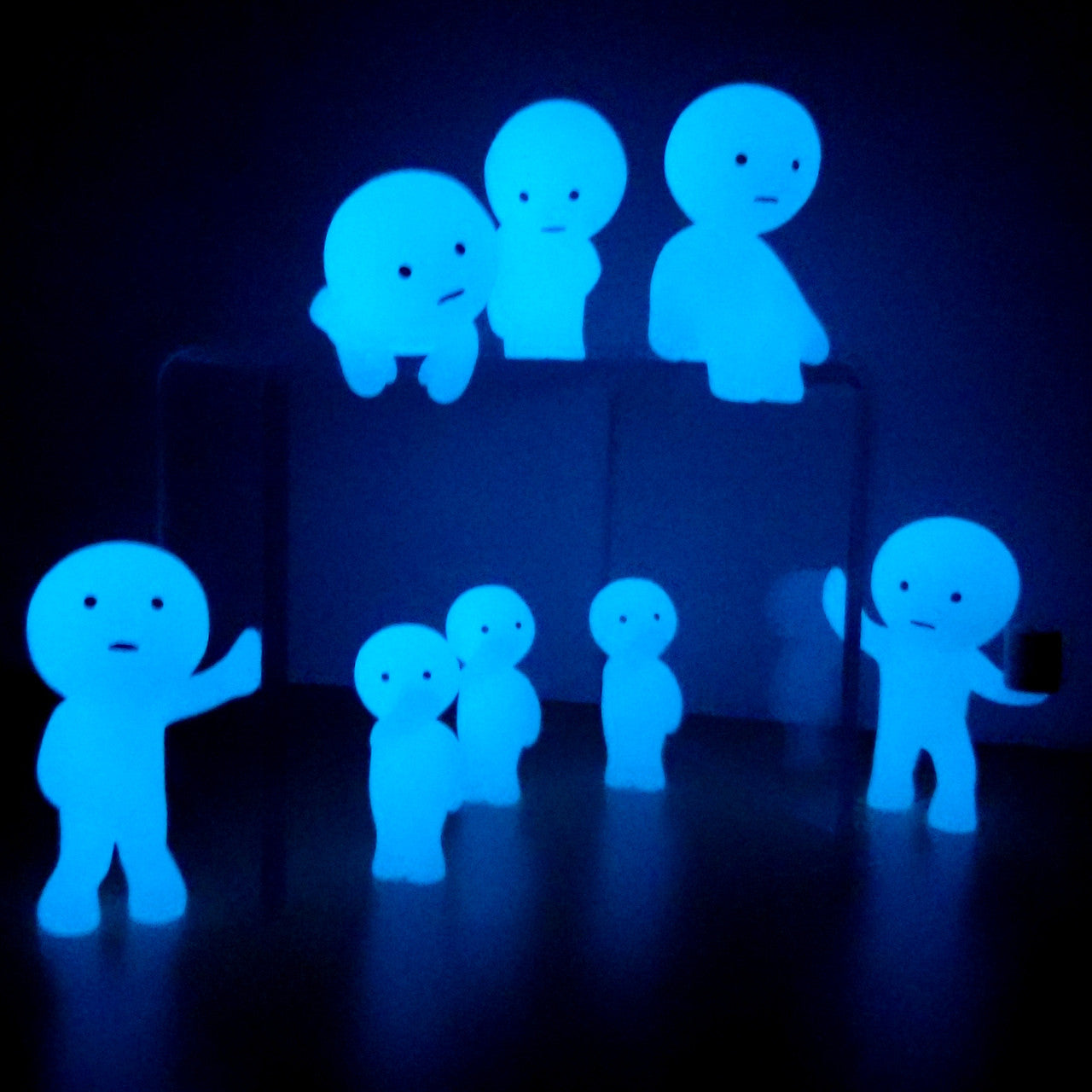 Smiski GLOW IN THE DARK (Blindbox) - Bathroom