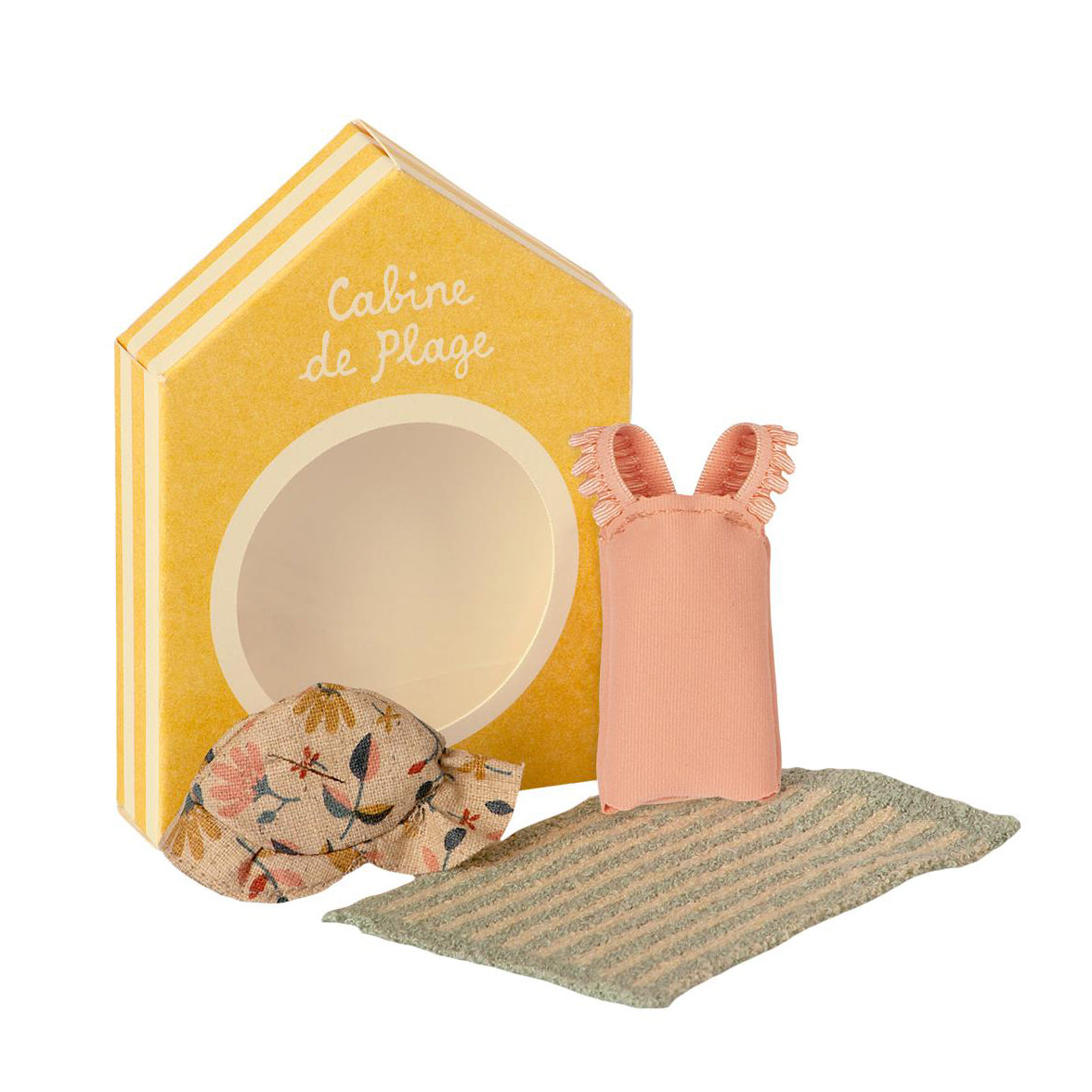Beach set for big sister mouse