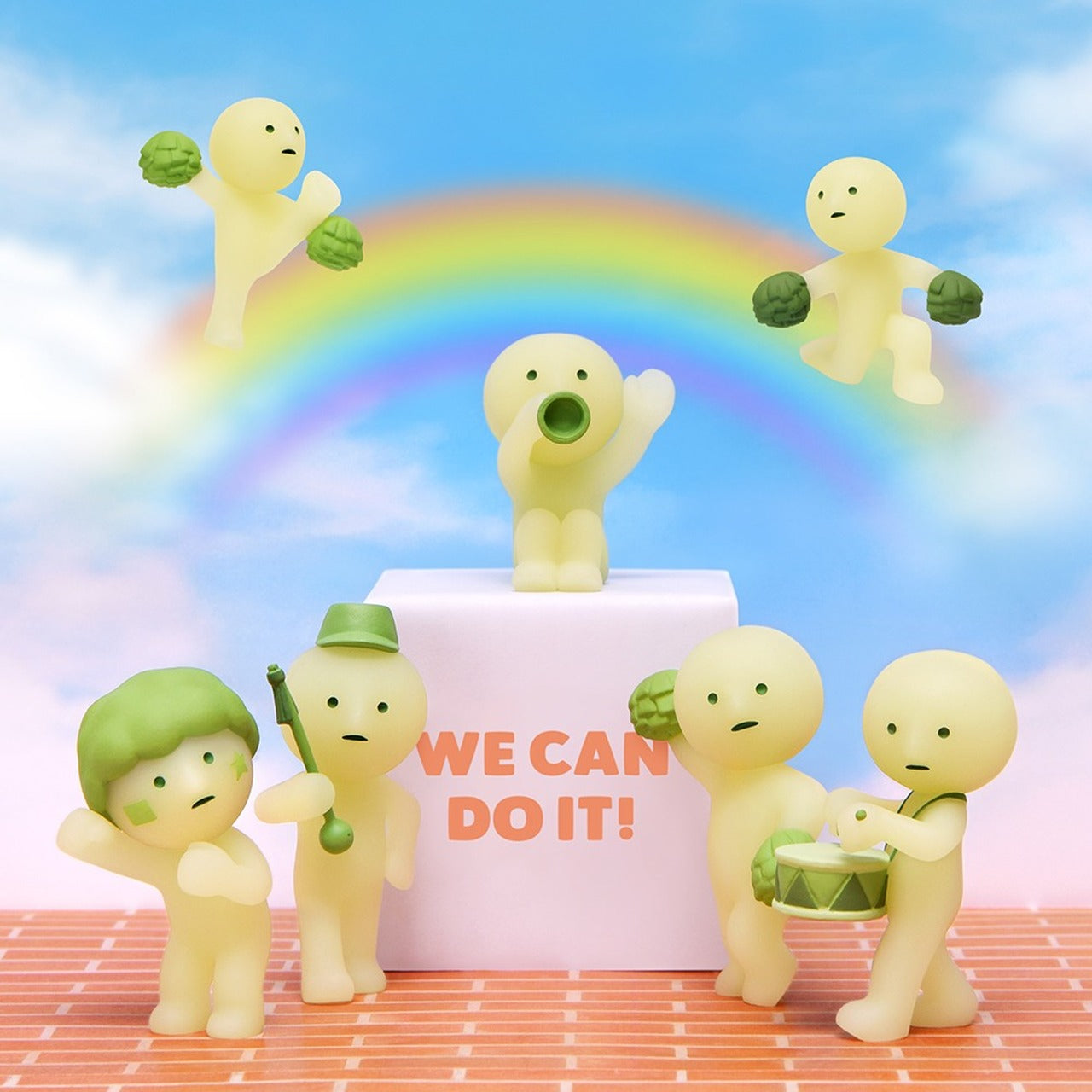 Smiski GLOW IN THE DARK (Blindbox) - Cheer (Ship on 4 April)
