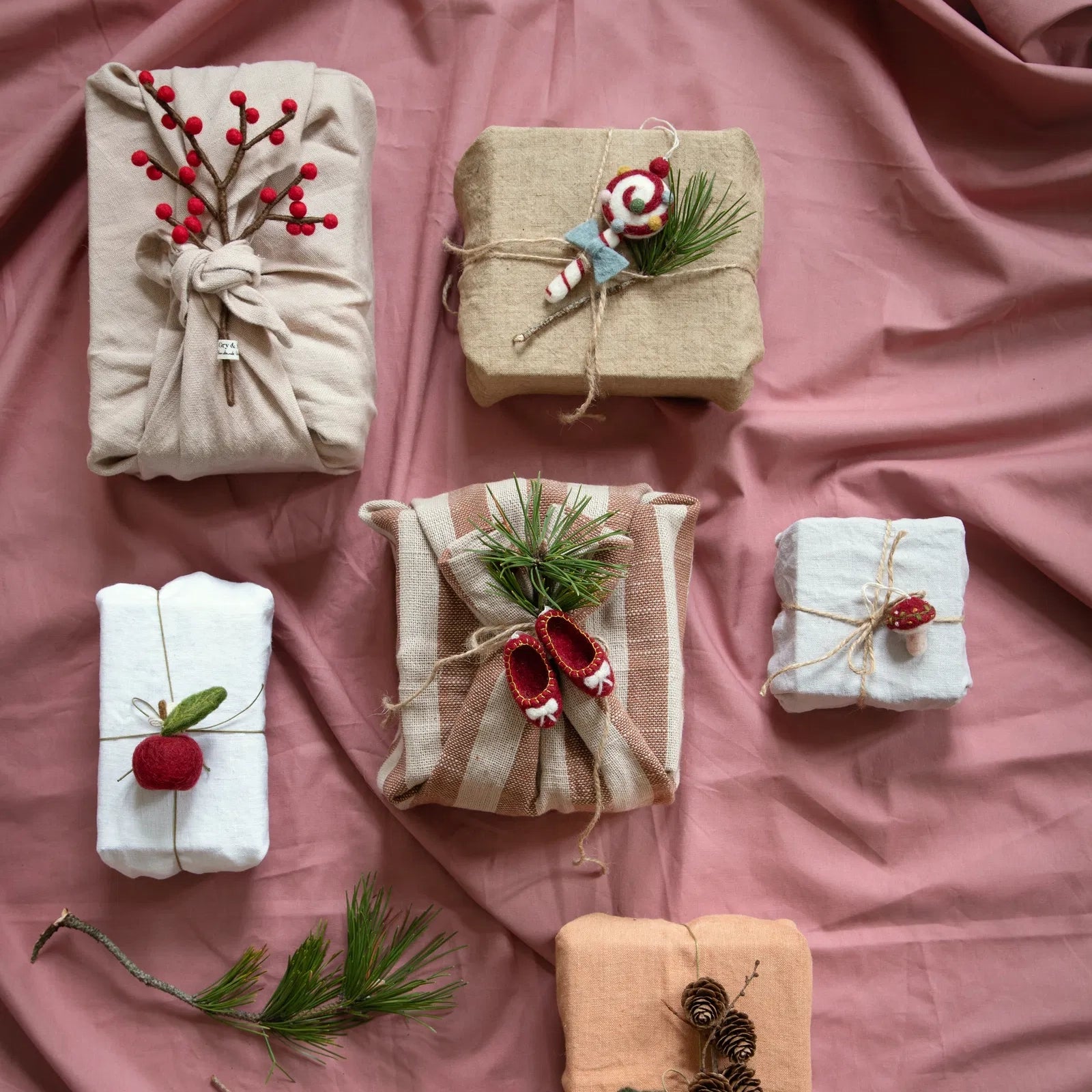 Apple felt hanging decor