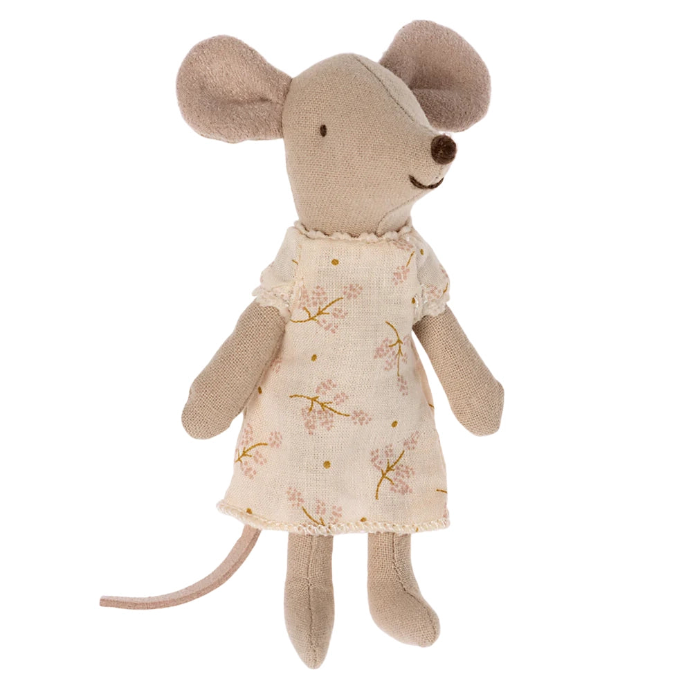 Nightgown, Little sister mouse