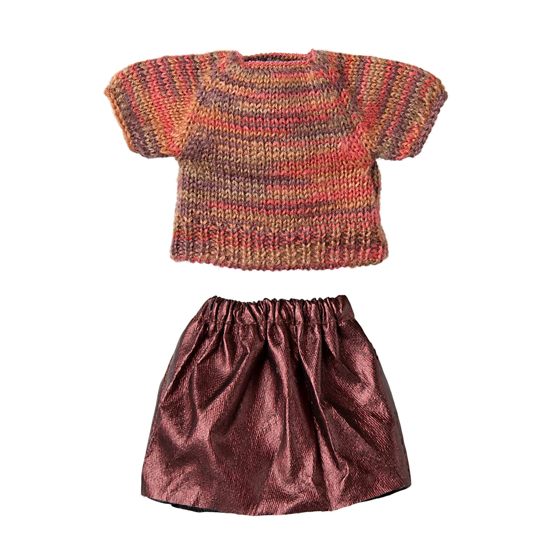 Skirt and knitted blouse, Mum mouse