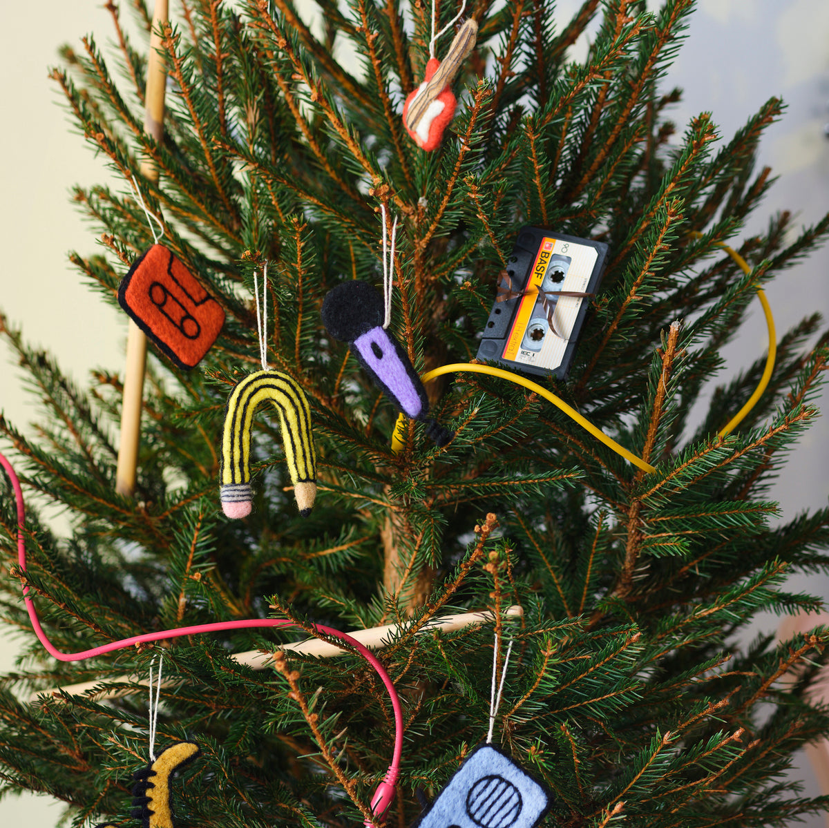 LITTLE HANGINGS PEN Hanging Felt