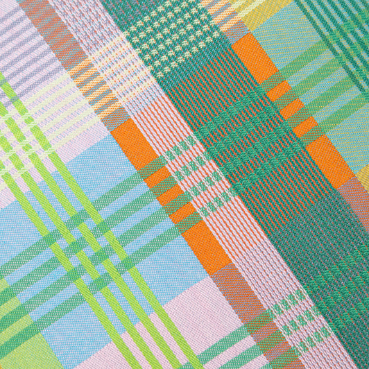 #77A basket tea towel