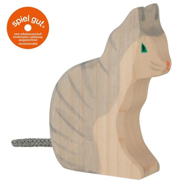 Wooden sitting cat