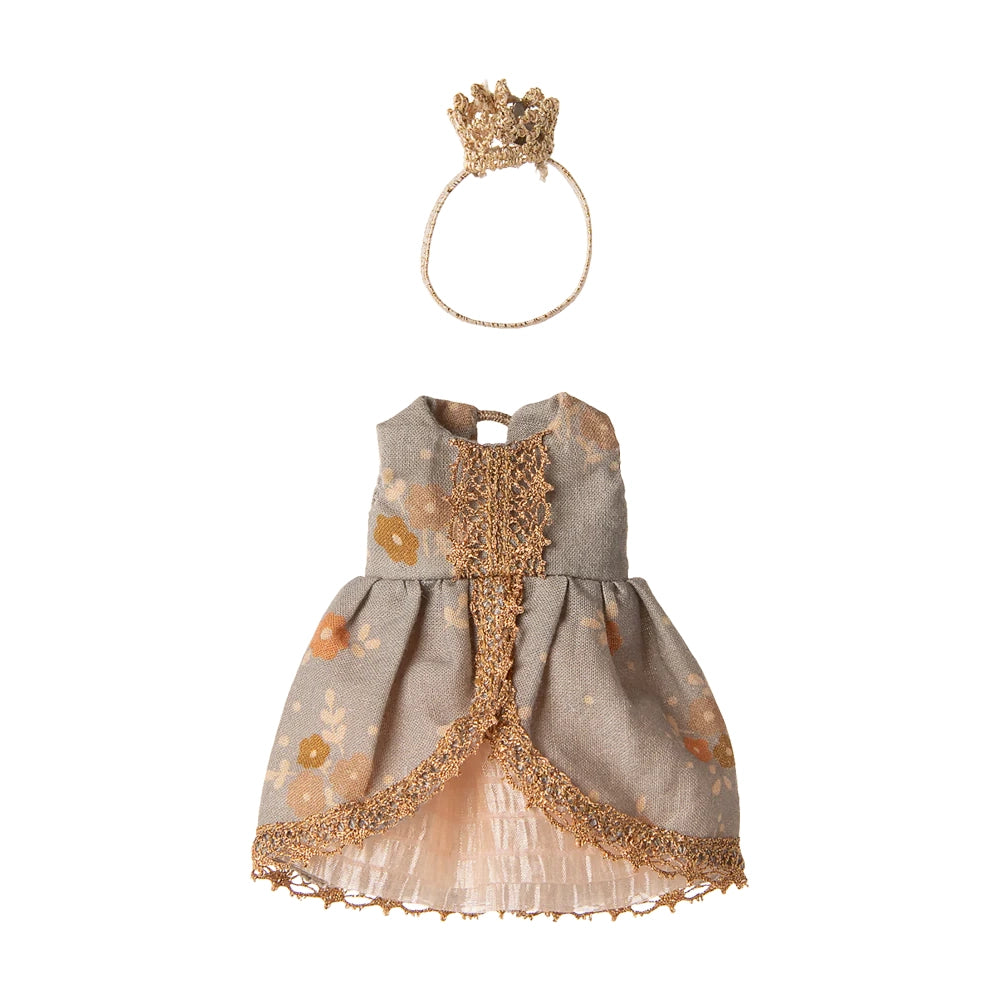 Princess dress, Big sister mouse