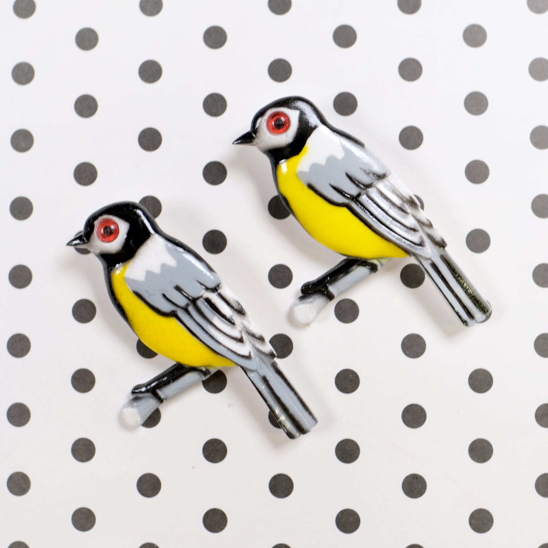 Vintage hand-paint pin - Blue Tit