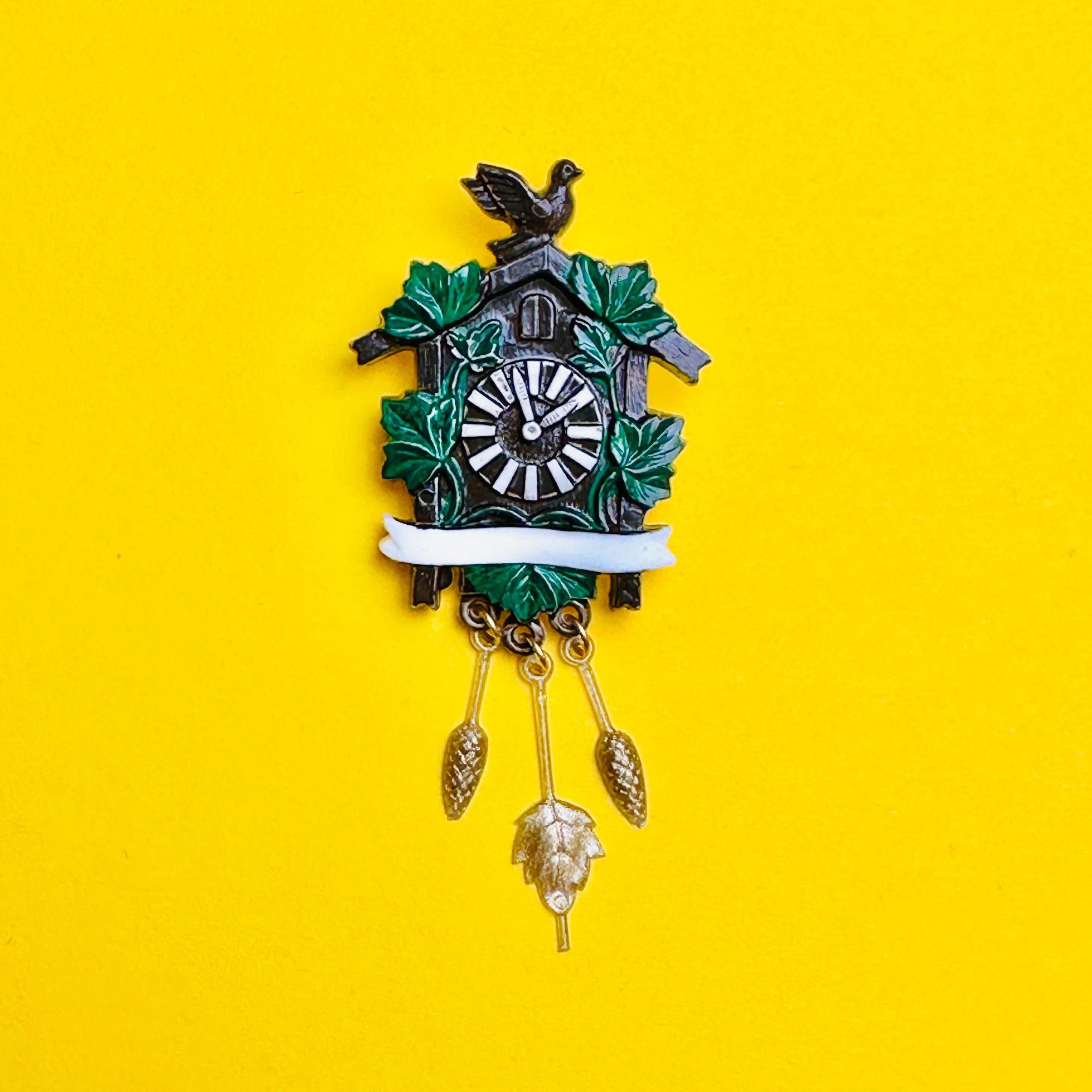 Vintage hand-paint pin - Cuckoo Clock