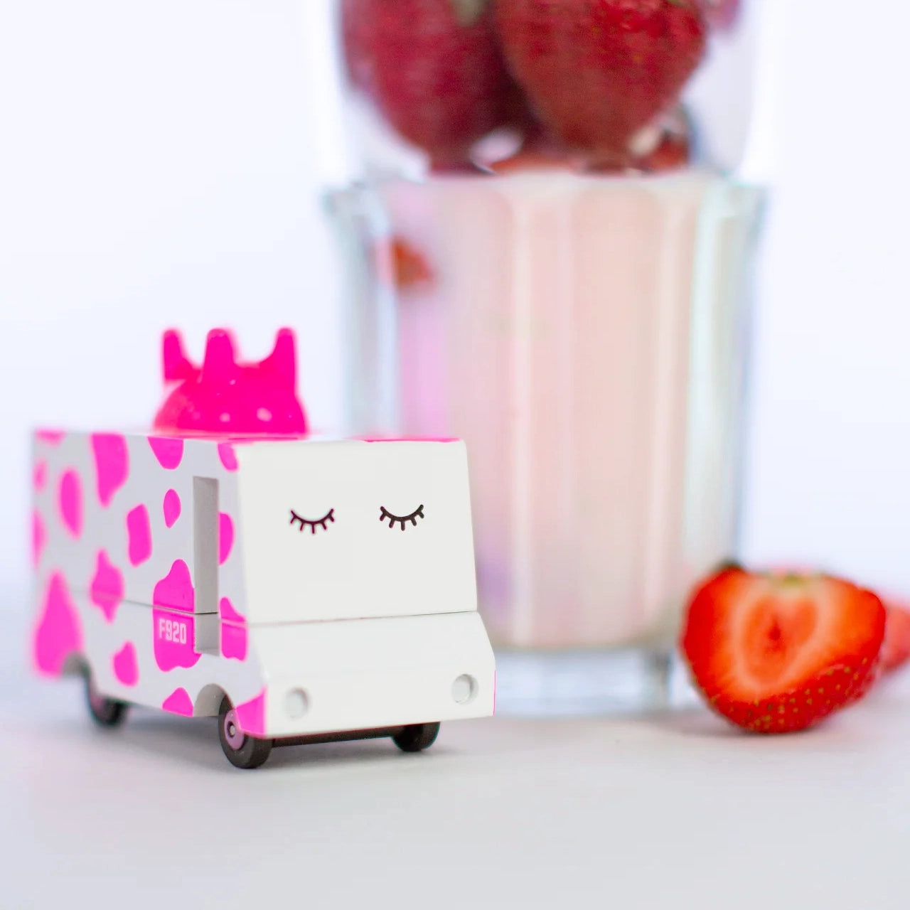 Candyvan STRAWBERRY MOO