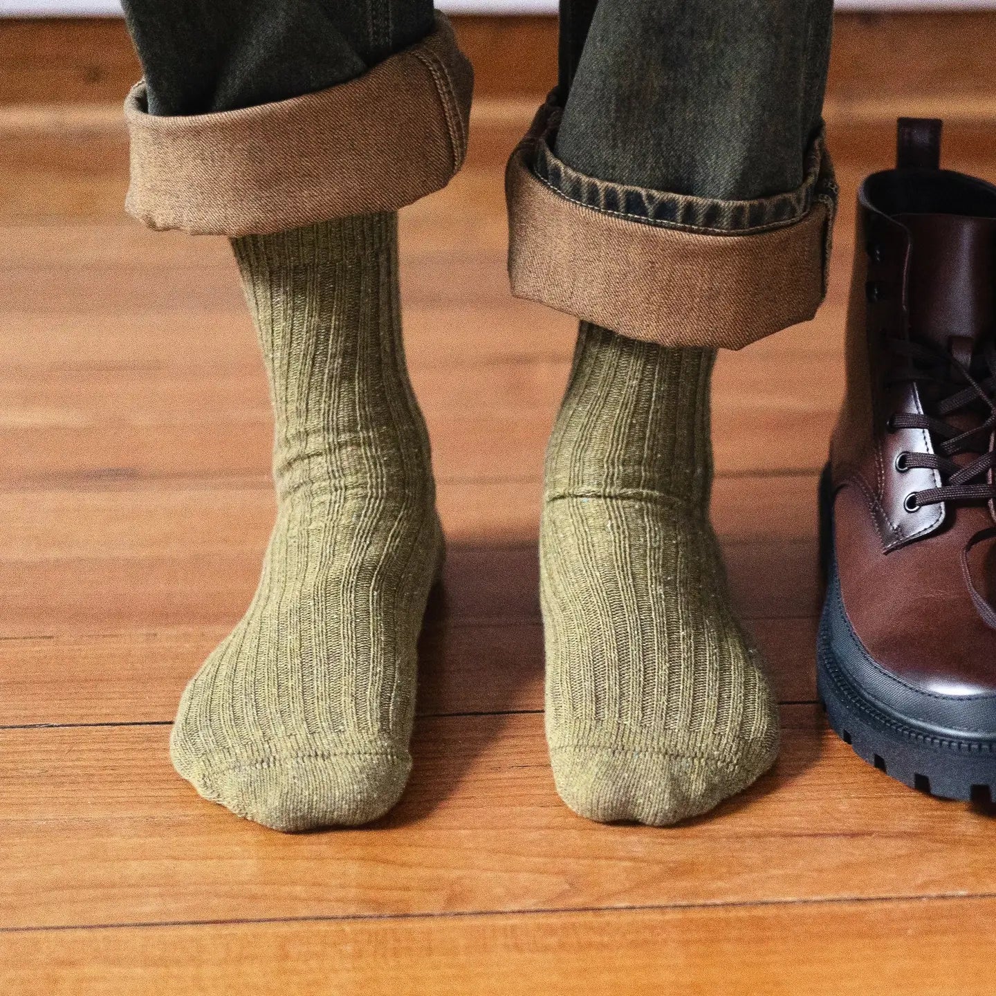Silk and Wool Dust Star Socks - Khaki